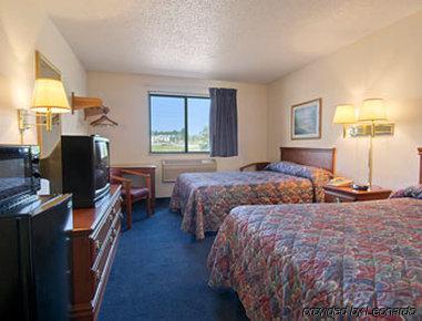 Super 8 By Wyndham Beckley Hotel Exterior foto